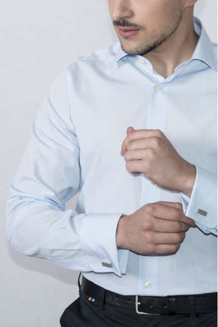 Camisa vestir cuello clásico puño doble azul micro cuadro